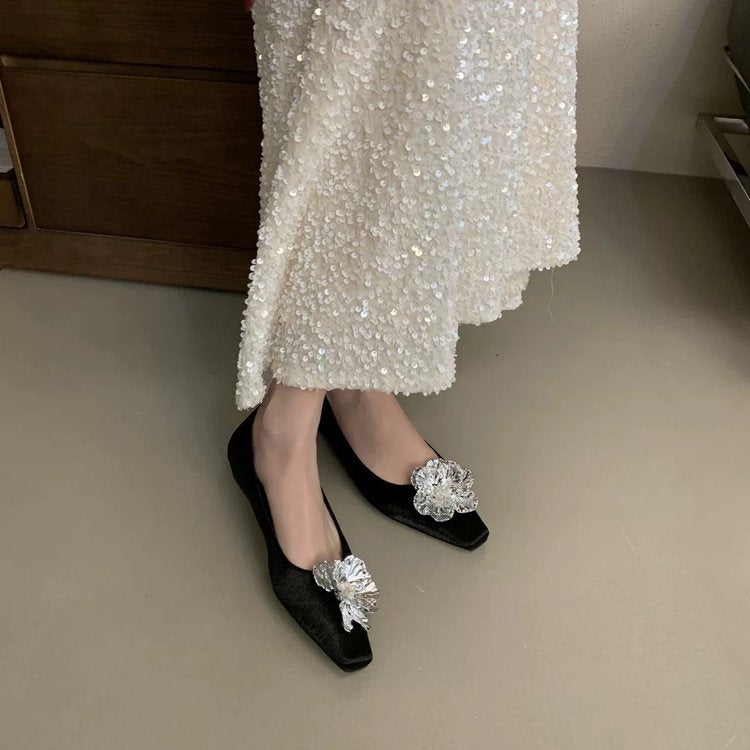 Damen elegante Ballerina-Pumps mit funkelndem Blumenakzent Drune