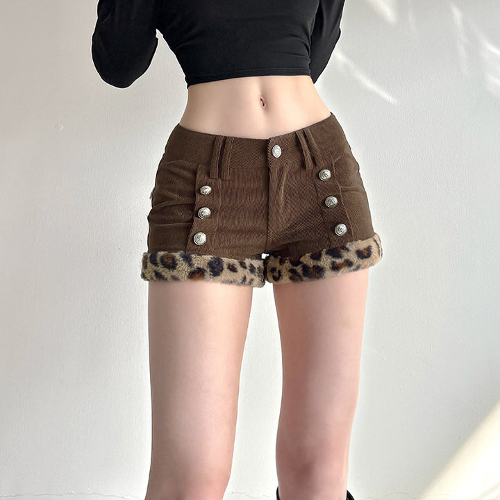 Damen Shorts mit eleganten Knopfdetails und trendigem Leopardenbesatz Drune