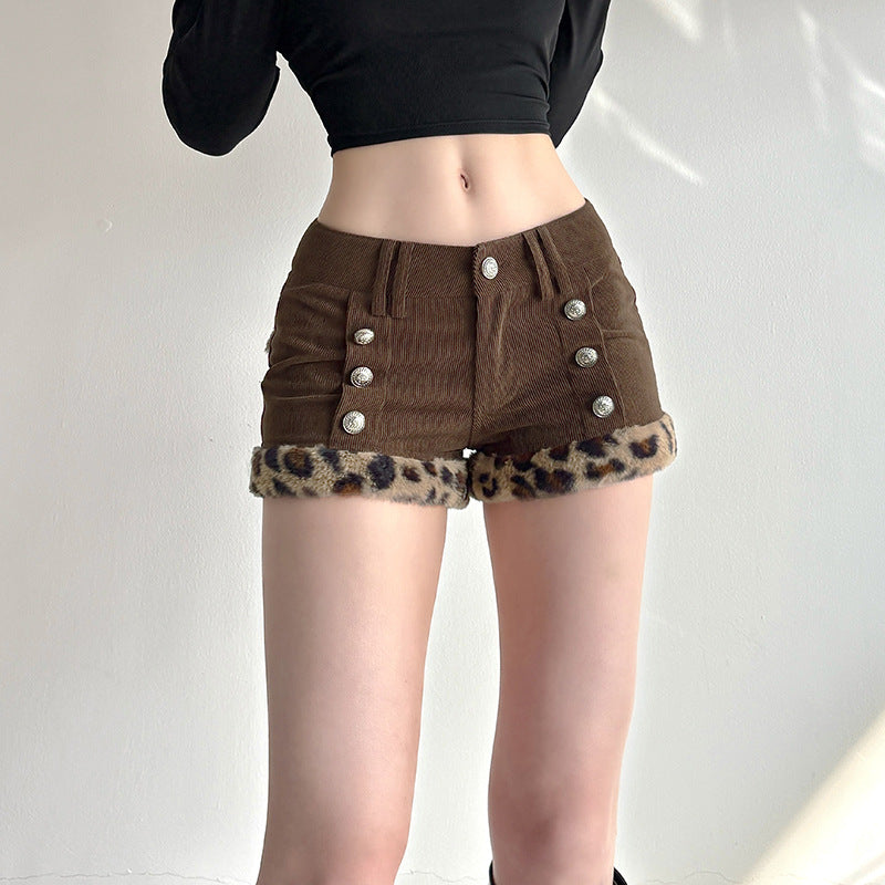 Damen modische Shorts aus Cord mit Kragenfransen und dekorativen Knöpfen Drune