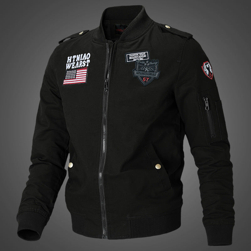 Herren nan militärisch inspirierte Bomberjacke mit gestickten Patches, Ärmeltasche, Schulterpatten und robustem Baumwoll-Twill Drune