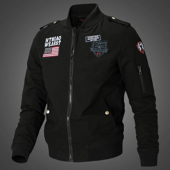 Herren nan militärisch inspirierte Bomberjacke mit gestickten Patches, Ärmeltasche, Schulterpatten und robustem Baumwoll-Twill Drune