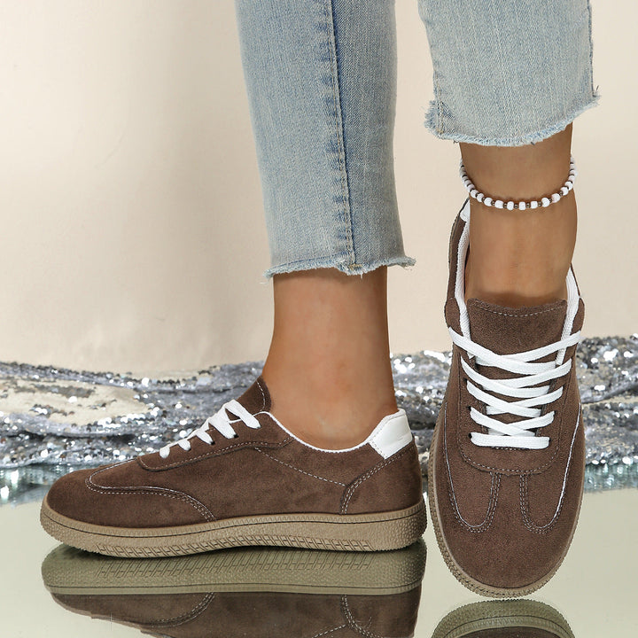Damen Sneaker aus weichem Wildleder mit rutschfester Sohle Drune