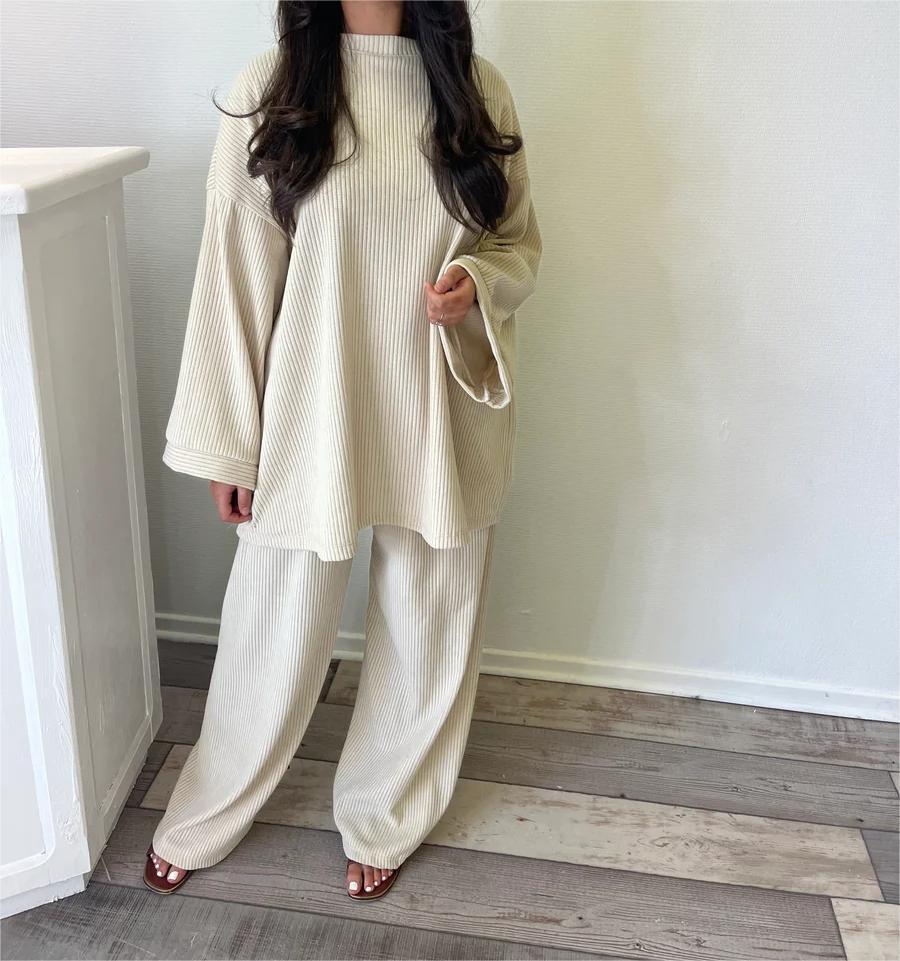 Damen Bequemes und stylisches Lounge-Set aus Rippstrick Drune