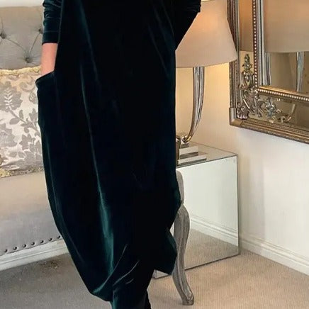 Damen Elegantes Samt Maxi Kleid mit Hohem Rollkragen, Seitentaschen und Lockere Silhouette Drune