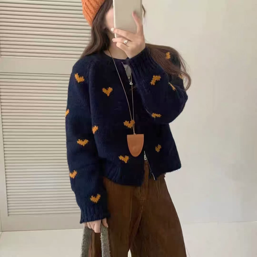 Damen Strickjacke mit Herzmotiv und lässigem Schnitt Drune