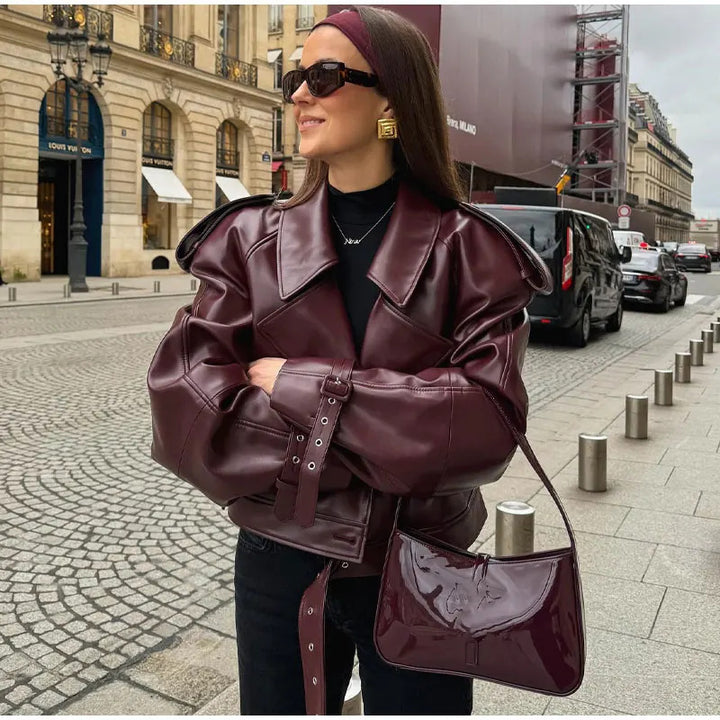 Damen modische Kunstlederjacke mit oversized Schnitt und auffälligen Schulterpartien Drune