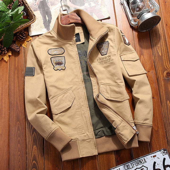 Herren Field-Bomberjacke aus robustem Canvas mit Aufnäher-Details und Ärmelpattentasche Drune
