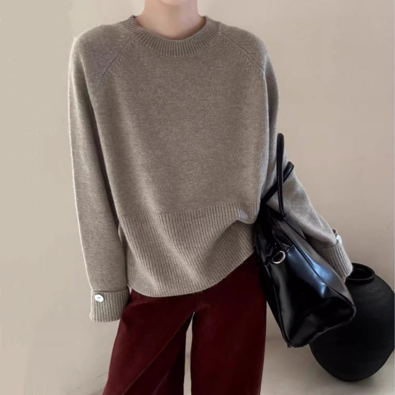 Damen Oversize-Rundhalspullover mit verlängerten Manschetten und Zierknopf Drune
