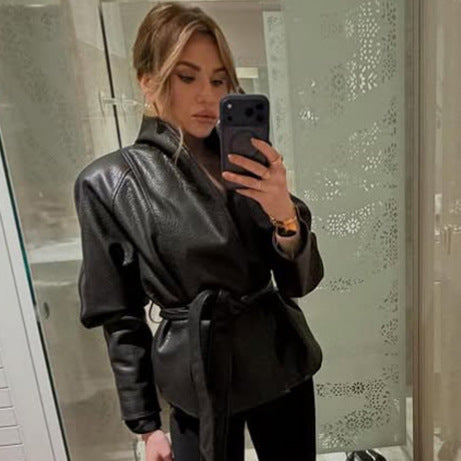 Damen Taillierte Lederjacke mit Wickelgürtel und Kimono-Kragen Drune