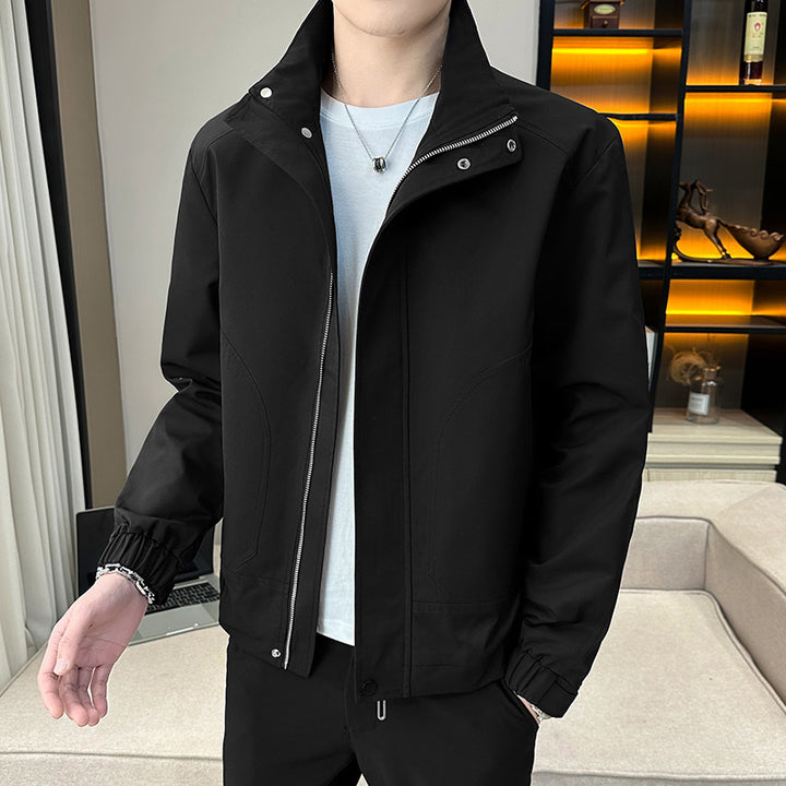 Herren Urbaner Kurzblouson mit Stehkragen, winddichter Futterlage und elastischen Bündchen Drune