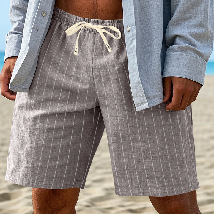 Herren nan entspannte Strandbermuda mit feiner Nadelstreifenstruktur elastischem Tunnelzugbund und seitlichen Eingrifftaschen Drune