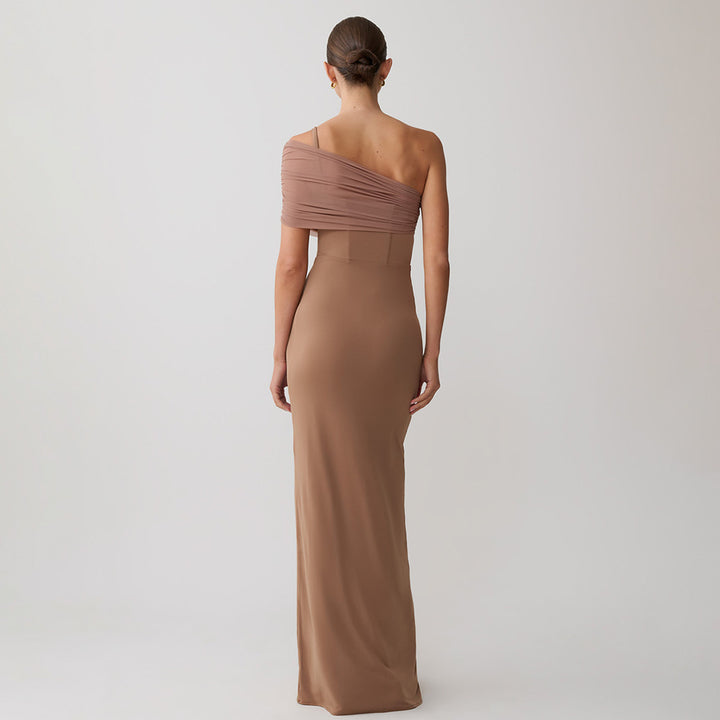 Damen Elegantes und figurbetontes Maxikleid mit einem Schulterdesign und sanften Raffungseffekten Drune