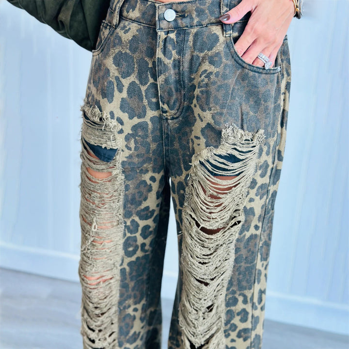 Damen Weite Löwenmuster Jeans mit ausgefransten Details Drune