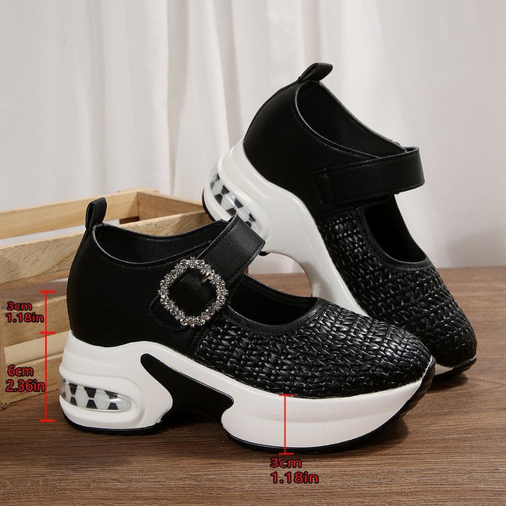 Damen Plateausneaker-Mules mit gestricktem Obermaterial, Schmuckriemen und skulpturierter Luftsohle Drune