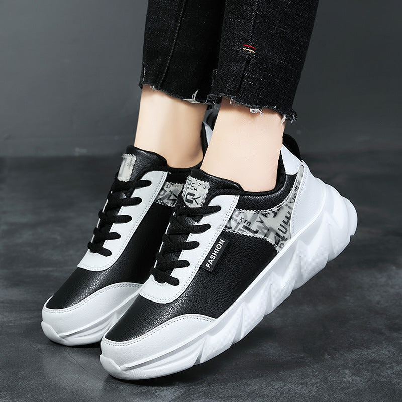 Damen nan urbaner voluminöser Sneaker mit weichem Kunstfellfutter, gepolstertem Einstieg und markanter Profilsohle Drune