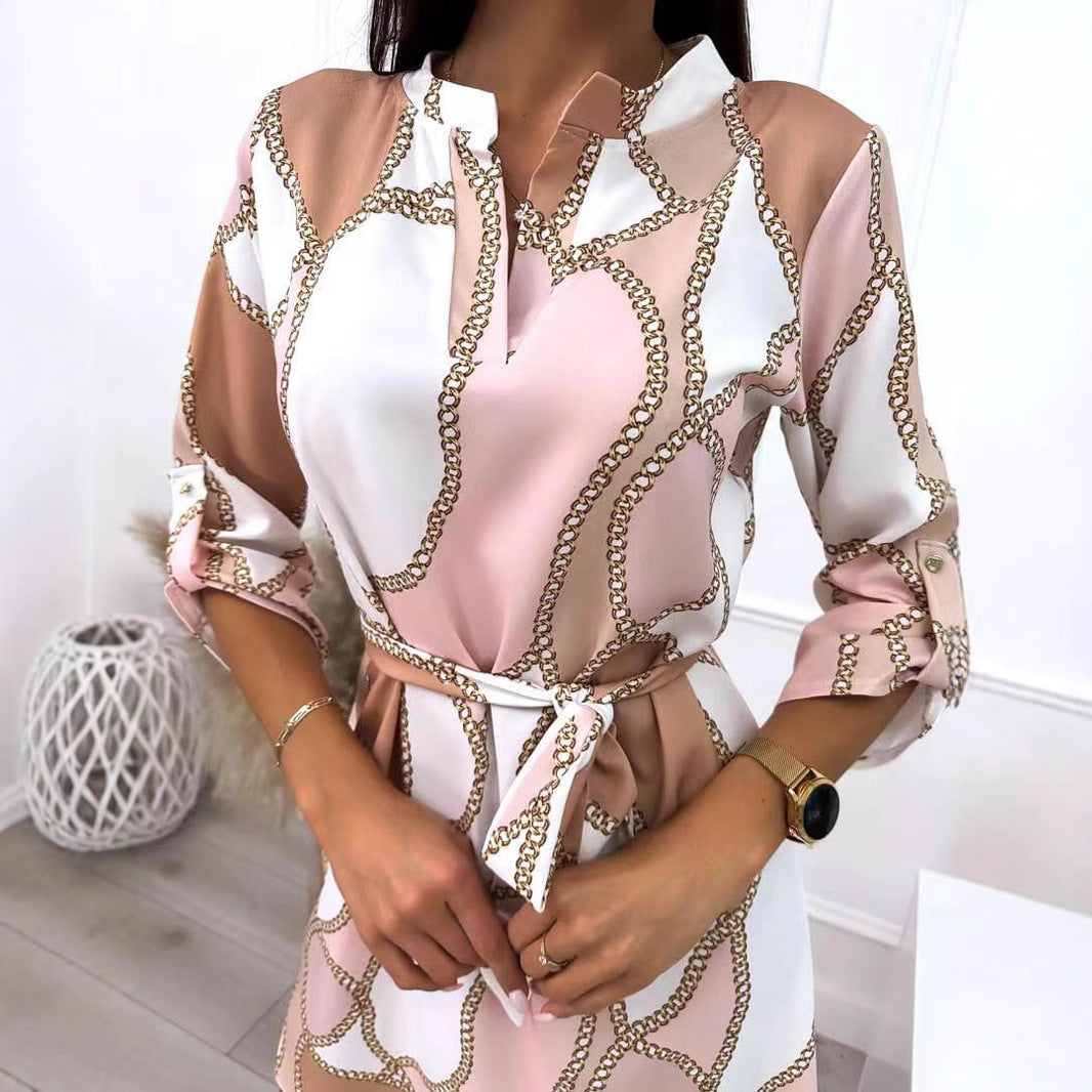 Damen nan locker fallendes Hemdblusen-Kleid mit Kettendruck, abnehmbarem Taillengürtel und krempelbaren Dreiviertelärmeln Drune