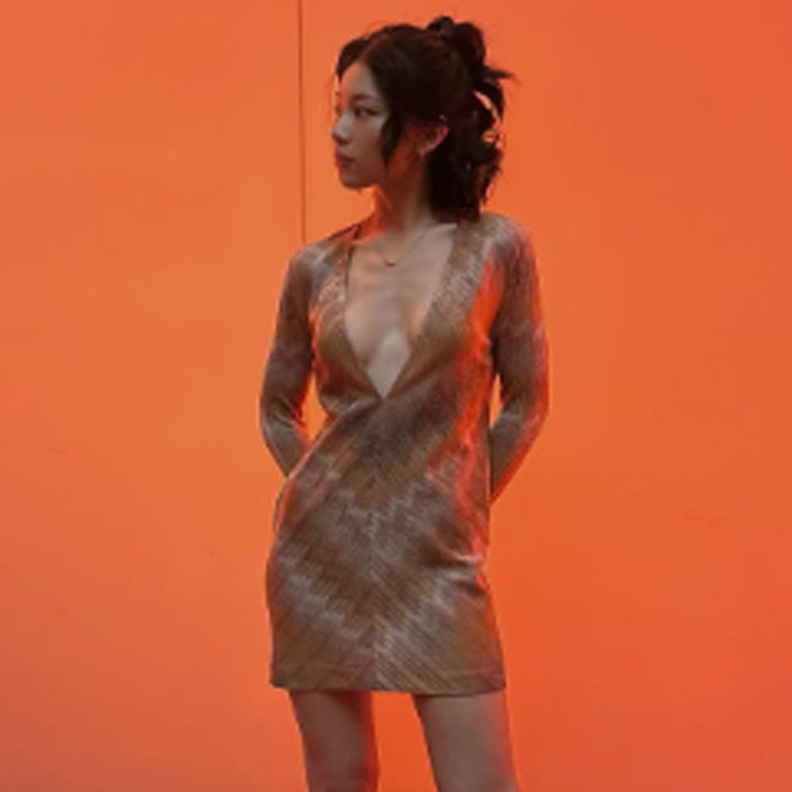 Damen Glitzerndes Strick-Minikleid mit tiefem V-Ausschnitt Drune