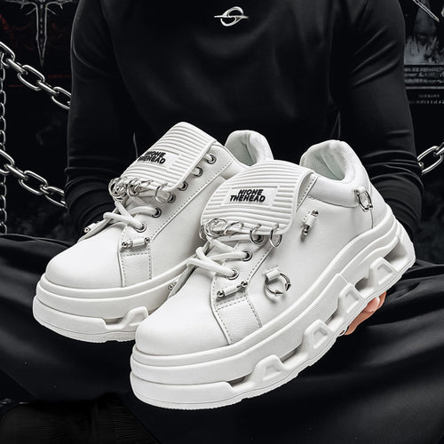 Unisex Plateau-Sneaker im Punk-Urban-Stil mit Metallringen und markanter Profilsohle Drune