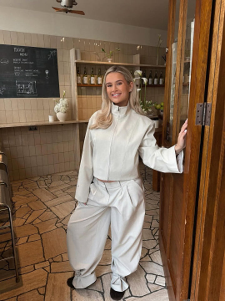 Damen Kurzjacke mit Stehkragen und weiten Bundfaltenhose Set Drune