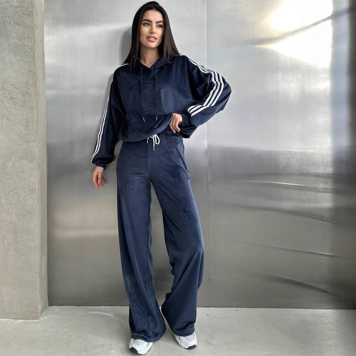 Damen Velours-Zweiteiler mit Cropped-Kapuzenpullover, sportiven Ärmeln und weiter Palazzo-Hose Drune