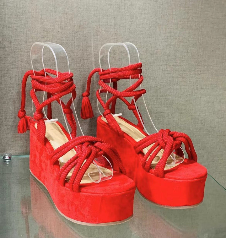 Damen Wedge-Sandalen mit geflochtenem Riemendesign und komfortabler Plateau-Sohle Drune