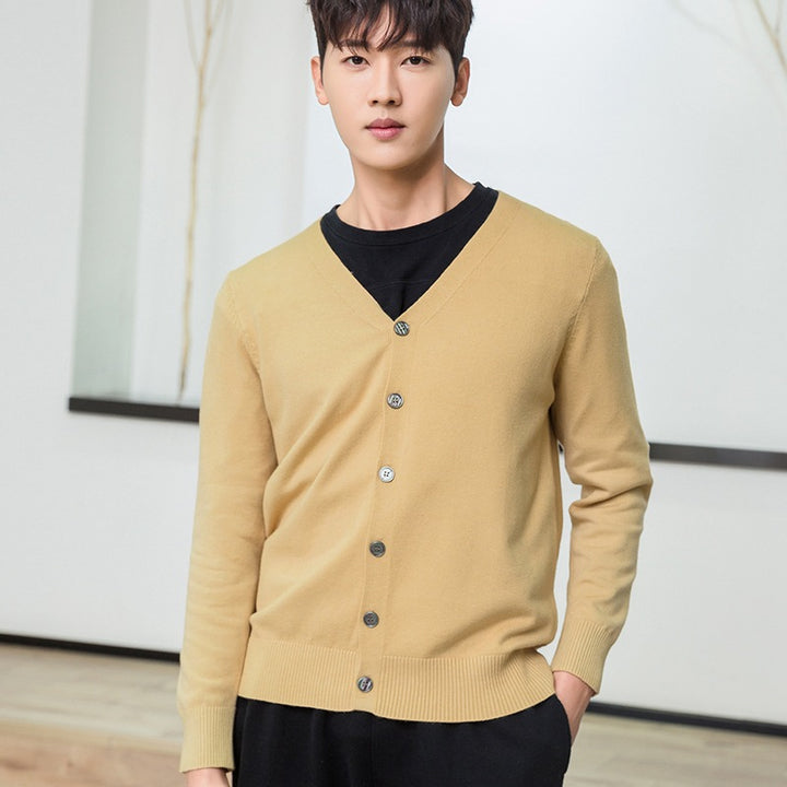Herren Feiner V‑Ausschnitt-Cardigan aus leichtem Feinstrick mit geripptem Saum Drune