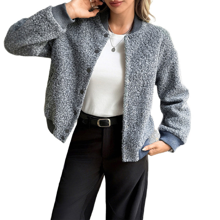 Damen nan kurzer Satin-Trench mit doppelreihiger Knopfleiste, aufgesetzten Pattentaschen und geknöpften Ärmelmanschetten Drune