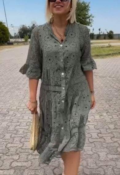 Damen nan romantisches Midikleid mit Broderie-Anglaise, durchgeknöpftem Oberteil, Stehkragen, halblangen Volantärmeln und stufigem Saum Drune
