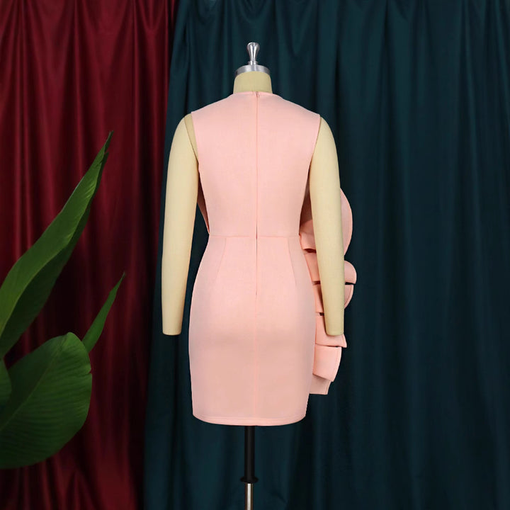 Damen Elegantes Minikleid mit asymmetrischem Schnitt und voluminösen Rüschen Drune