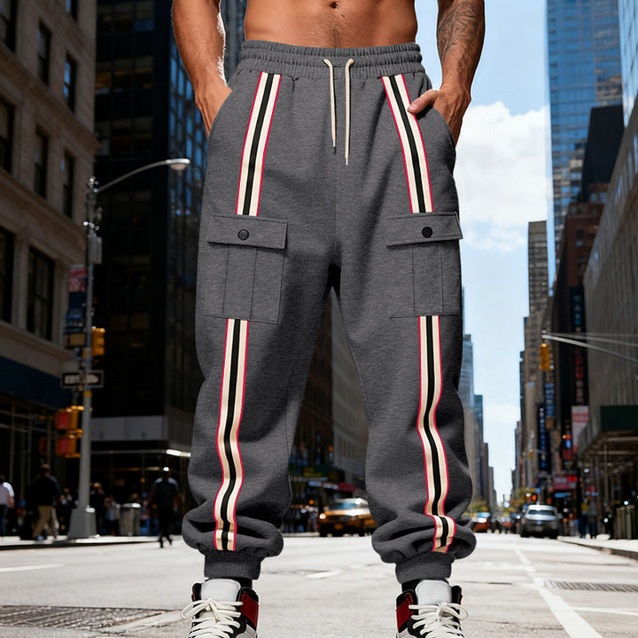 Herren Cargo-Jogginghose im Urban-Streetwear-Look mit Kontraststreifen und Klappentaschen Drune