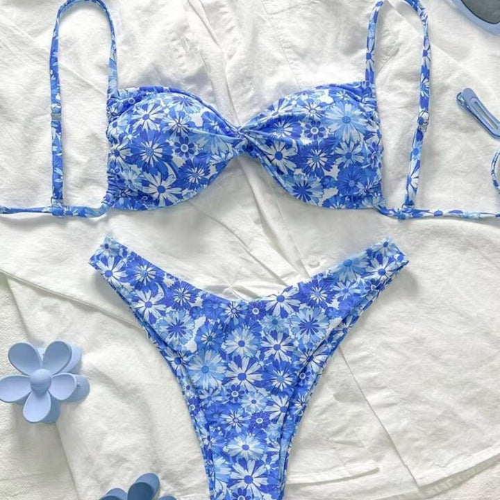 Damen Triangel-Bikini mit floralem Design und verspielten Rüschendetails Drune