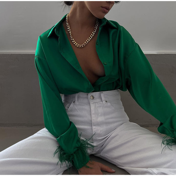 Damen Bluse mit bunten Federn und elegantem Schnitt Drune