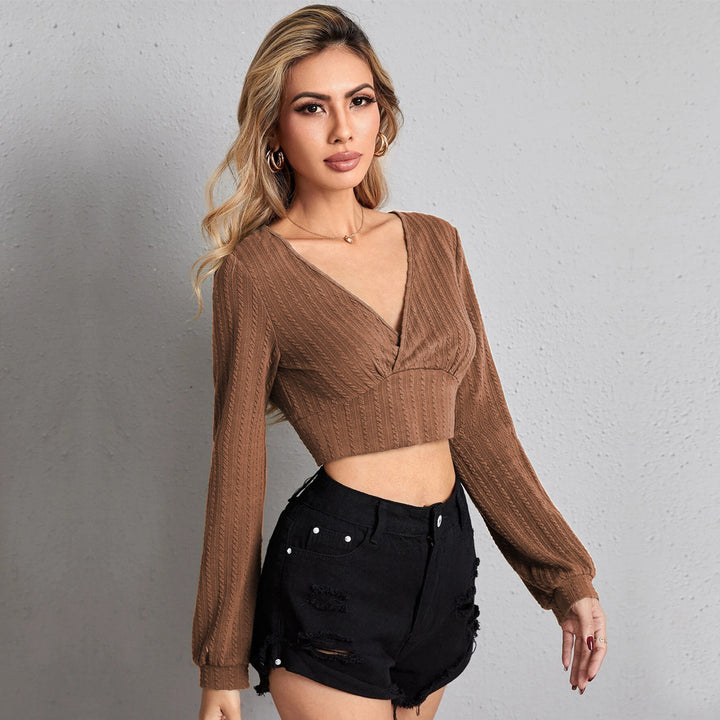 Damen gestricktes Cropped-Wickeltop mit V-Ausschnitt, taillierter Unterbrustnaht und Zopfmuster-Optik Drune