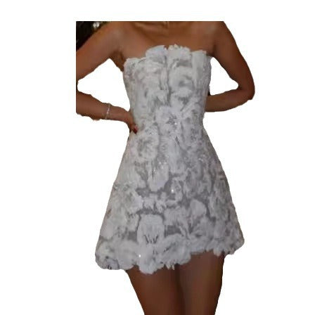 Damen Minikleid mit floralen Spitzenapplikationen und schulterfreiem Design Drune