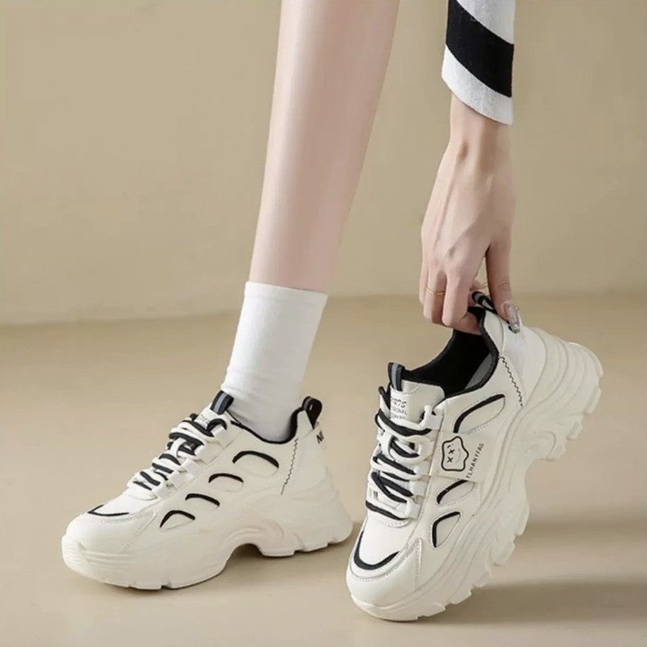 Damen Sportliche Chunky Sneakers mit atmungsaktiver Sohle und eleganten Designelementen Drune