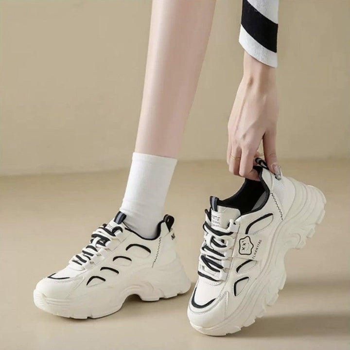 Damen Sportliche Chunky Sneakers mit atmungsaktiver Sohle und eleganten Designelementen Drune
