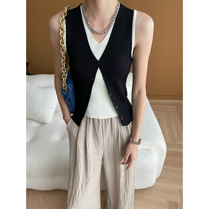 Damen stilvolle Strickweste mit feinen Knopfdetails und figurbetontem Schnitt Drune