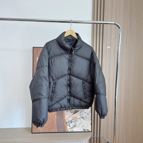 Herren Kurz geschnittene wattierte Steppjacke im Boxy‑Schnitt mit hohem Stehkragen und Reißverschlusstaschen Drune