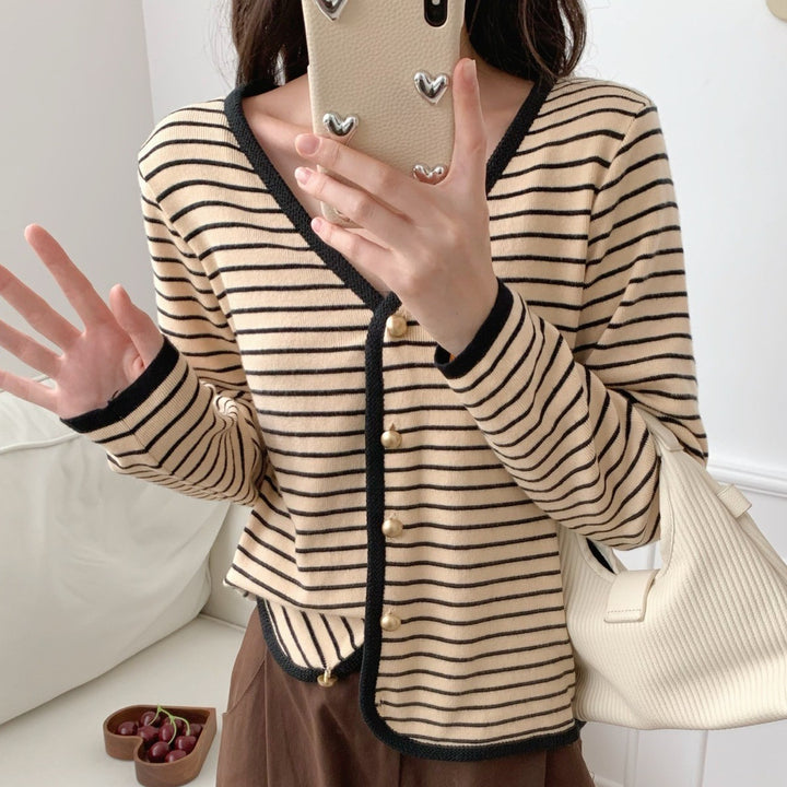 Damen gestreifter Cardigan mit eleganten Knöpfen und modernem V-Ausschnitt