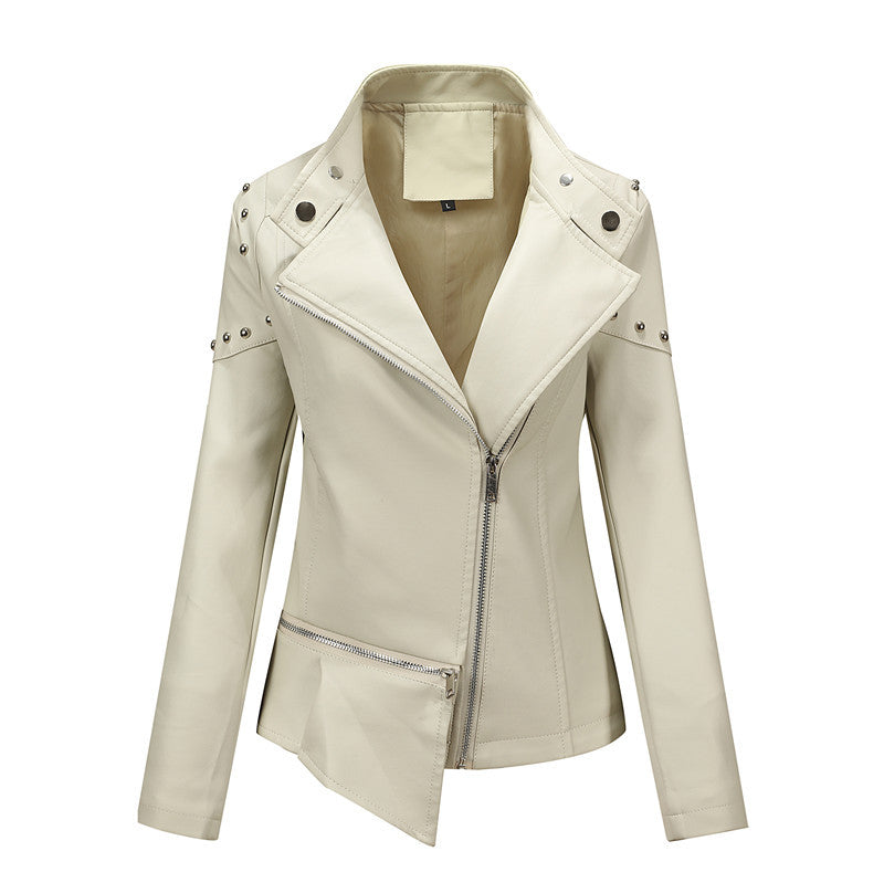 Damen Asymmetrische Bikerjacke aus Kunstleder mit Nietenbesatz und tailliertem Schnitt Drune