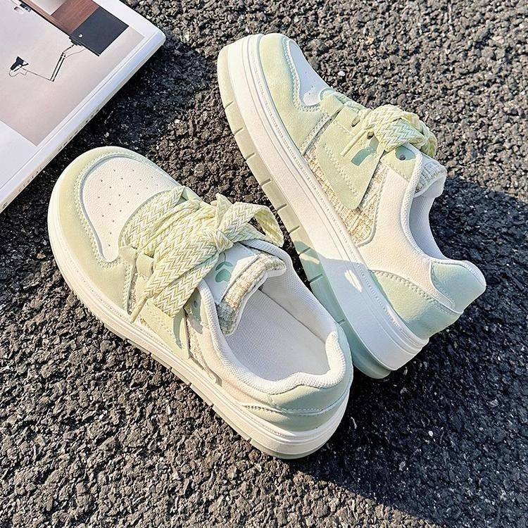 Damen Freizeit-Sneaker mit zweilagiger Wedgesohle, Tweedpaneel und geflochtenen Schnürsenkeln Drune