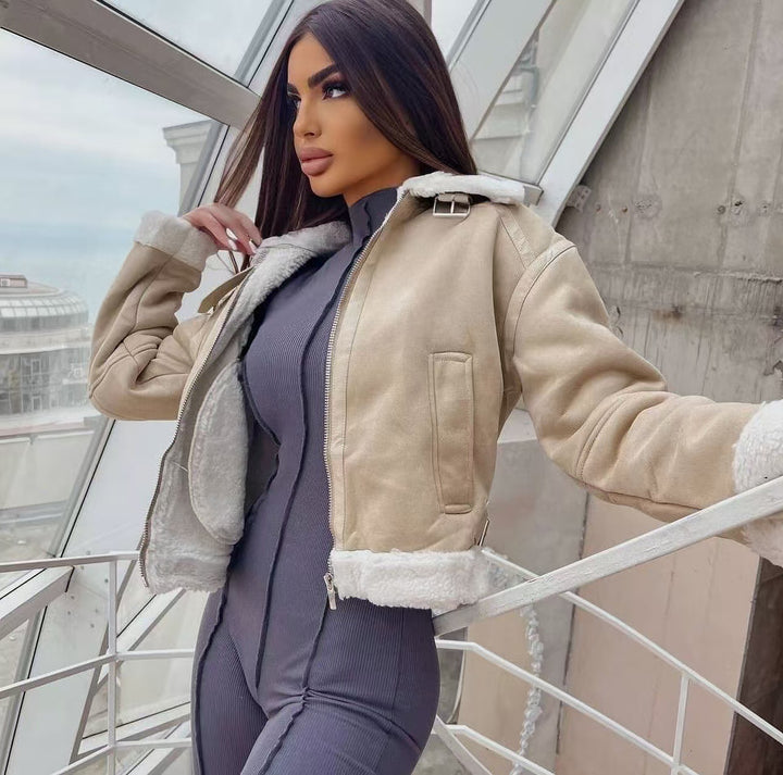 Damen Hochgeschnittene Pilotjacke aus veganer Lederoptik mit Teddyfutter und Reißverschluss Drune