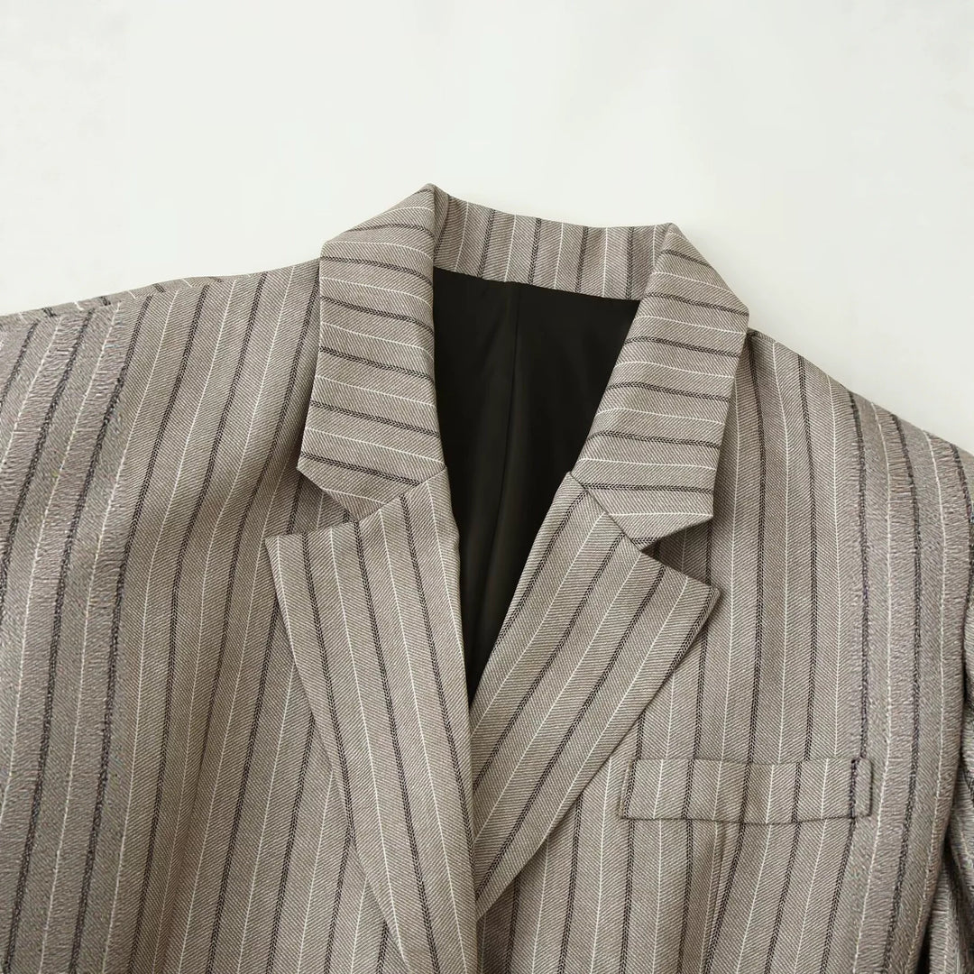 Damen Taillierter Leinenmix-Blazer mit Nadelstreifen, Pattentaschen und Taillengürtel-Detail Drune