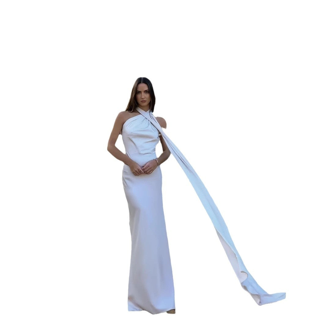 Damen Abendkleid mit asymmetrischem Schnitt und elegantem Stehkragen Drune