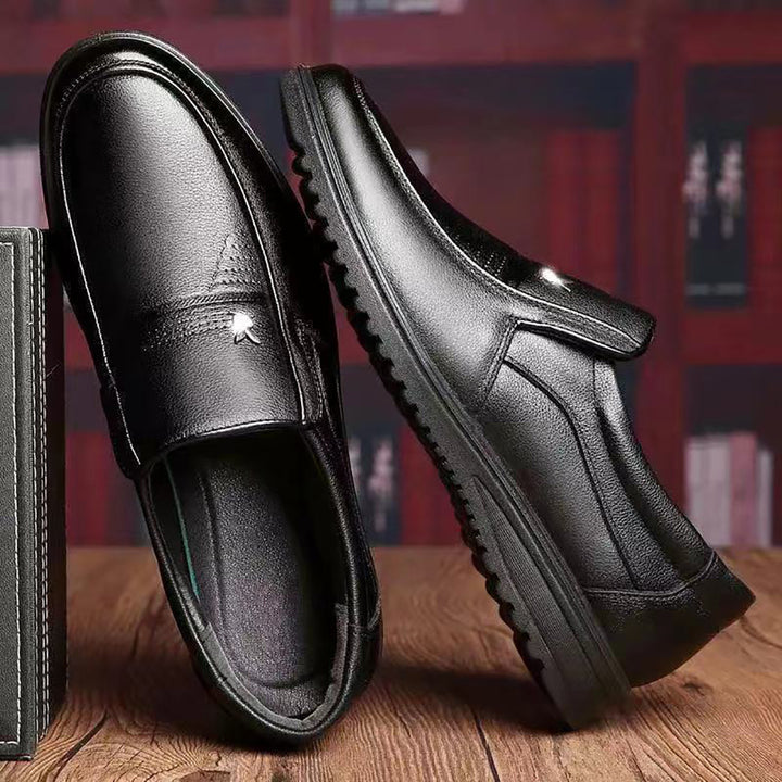 Herren Eleganter Lederoptik-Slipper mit rutschfester Profilsohle Drune