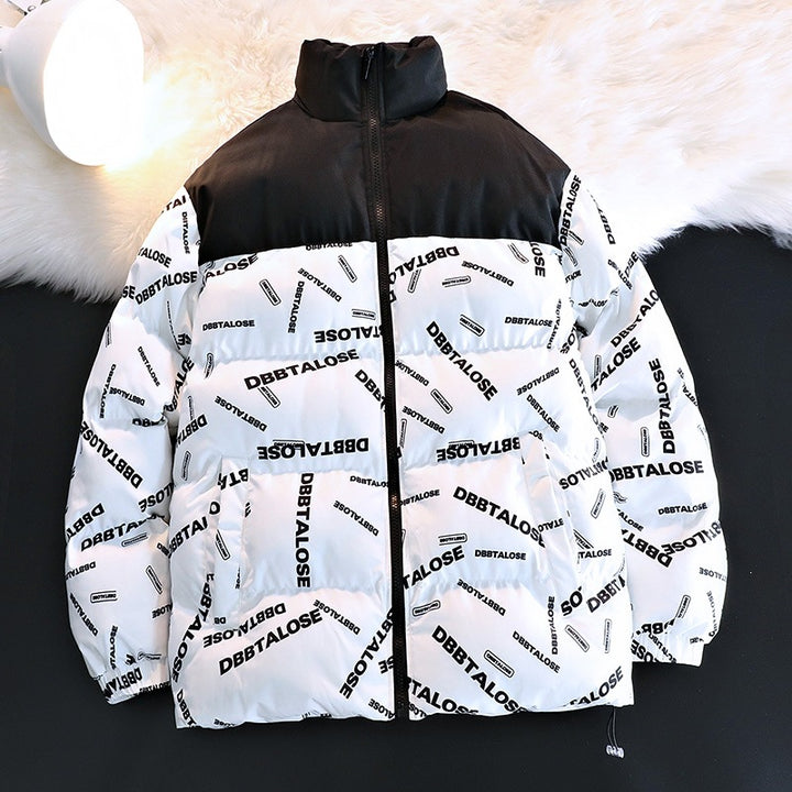 Unisex Gepolsterte Steppjacke mit Allover‑Logoprint, hohem Stehkragen & verstellbarem Saum Drune