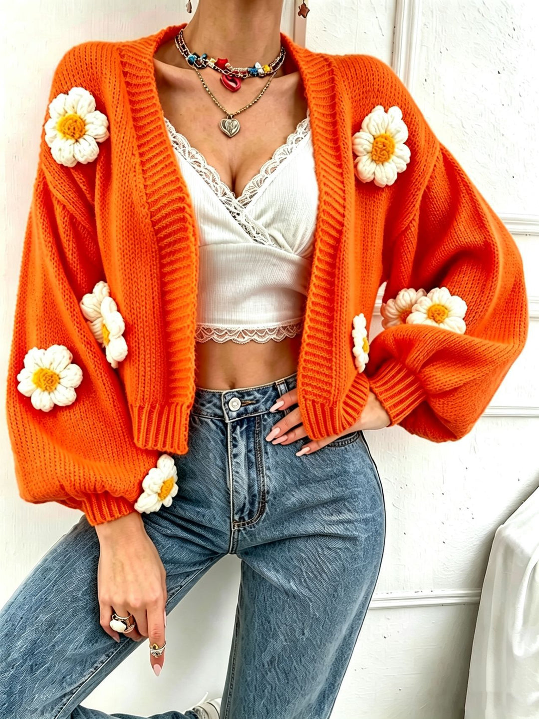 Damen Kurzgeschnittener Grobstrick-Cardigan mit 3D-Blütenapplikationen Drune