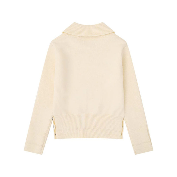 Damen Feinstrick-Polo-Pullover mit Zopfmuster, Zierknopfbesatz und taillierter Passform Drune