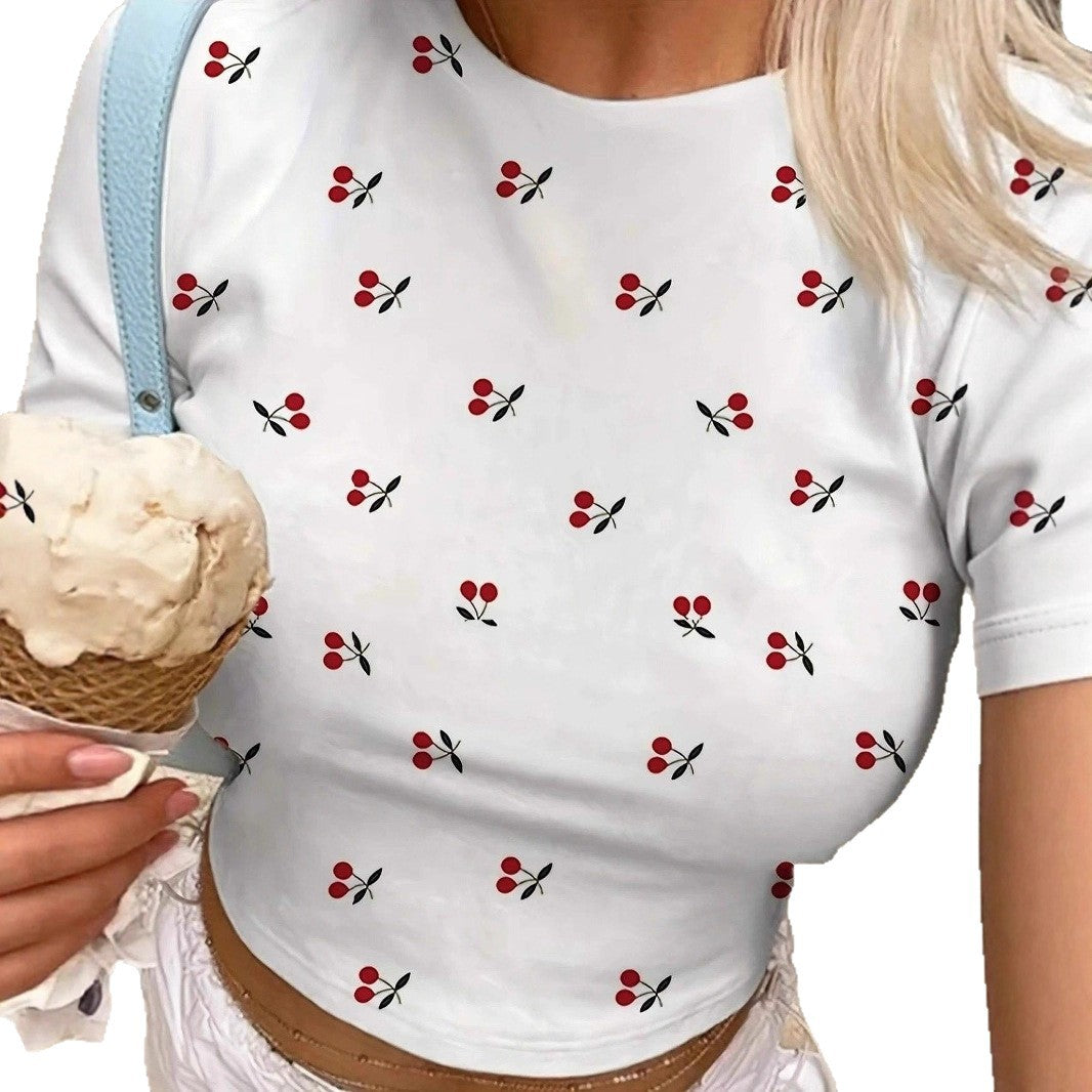 Damen Crop-T-Shirt mit frischem Kirschmotiv und figurbetontem Schnitt Drune