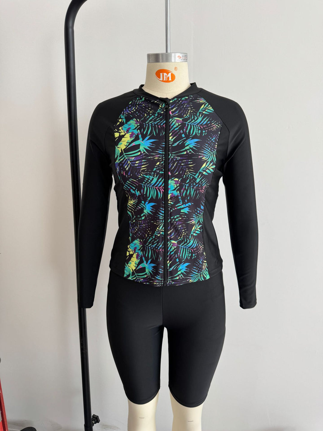 Damen Sportlicher Oberteil und Shorts Set Drune